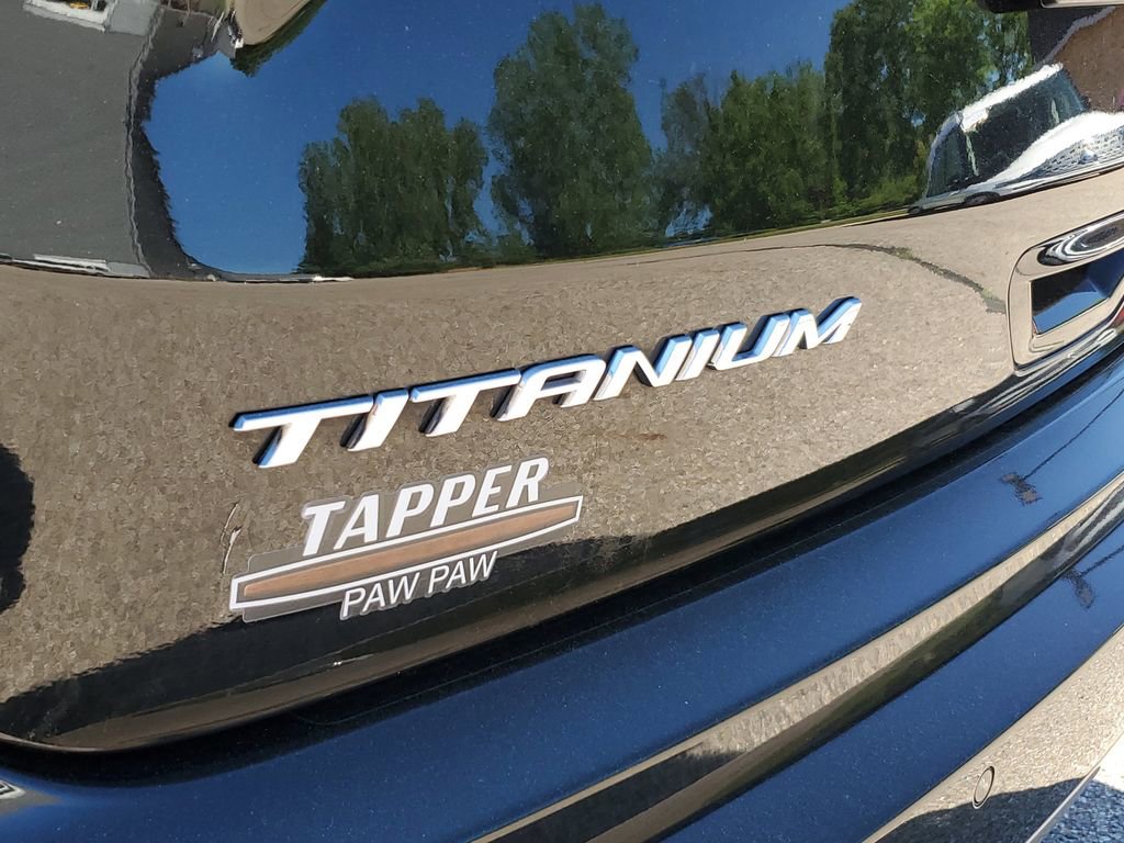 Certified 2022 Ford Edge Titanium w/ Equipment Group 301A AWD/4WD image 7