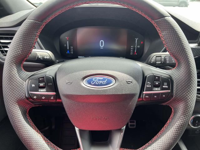 Certified 2023 Ford Escape ST-Line w/ Cold Weather Package FWD image 16