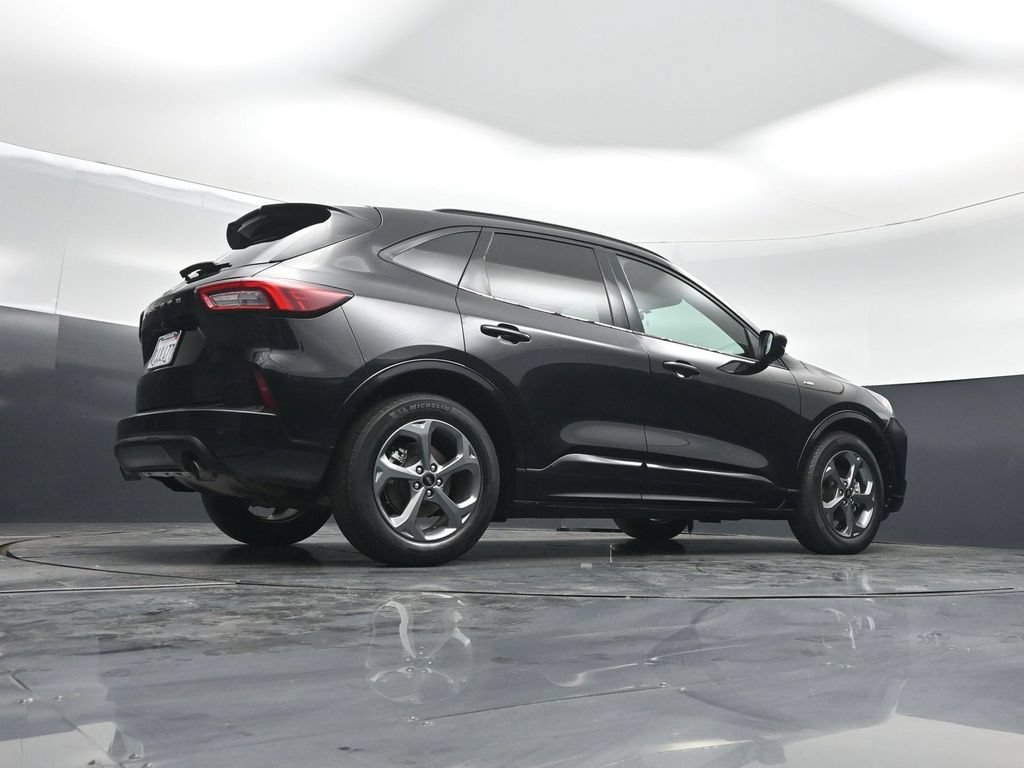 Certified 2023 Ford Escape ST-Line w/ Tech Pack #1 FWD image 42