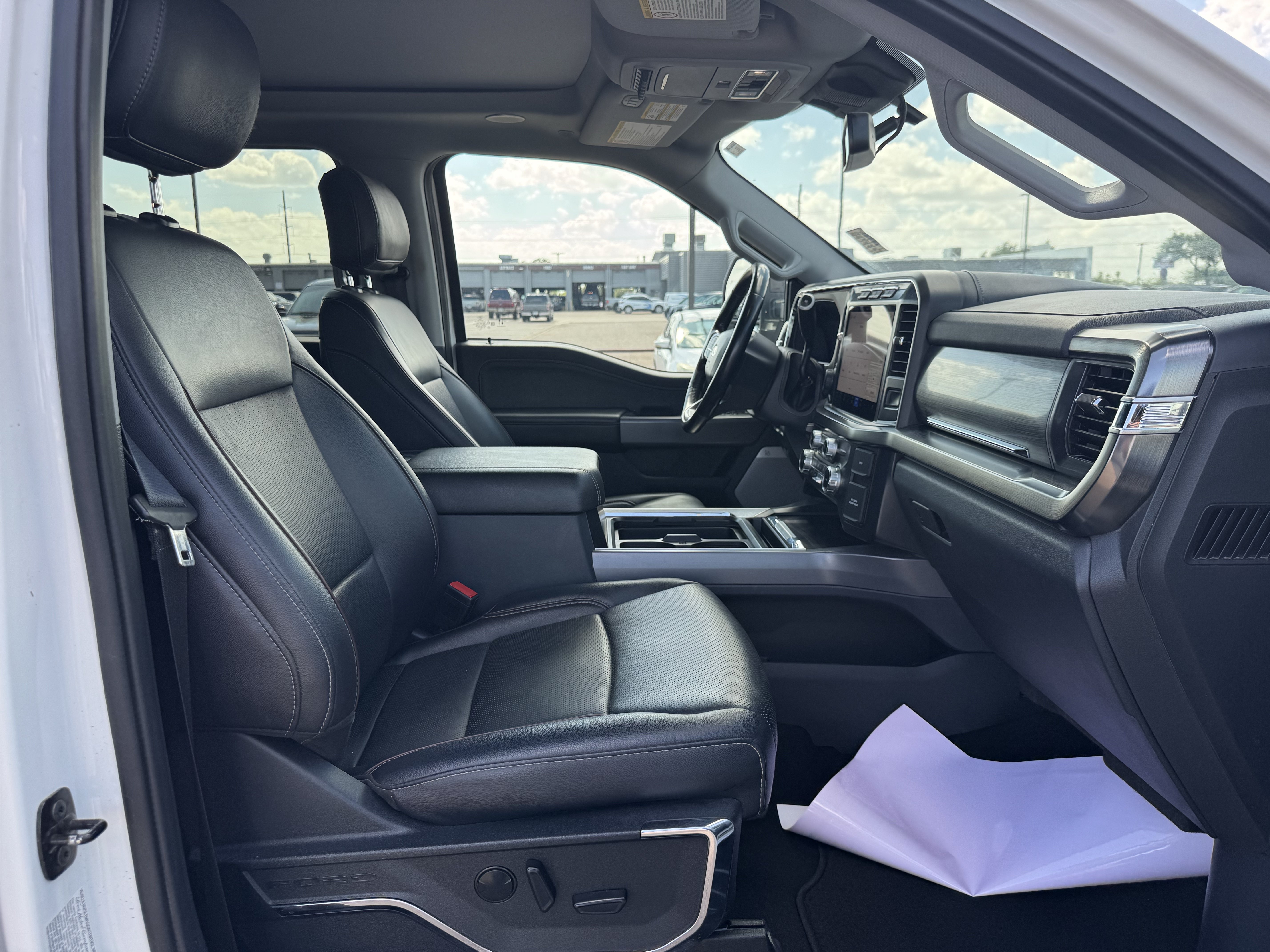 Certified 2024 Ford F350 Lariat w/ Lariat Ultimate Package AWD/4WD image 35