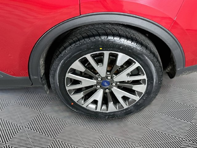 Certified 2020 Ford Escape Titanium AWD/4WD image 38