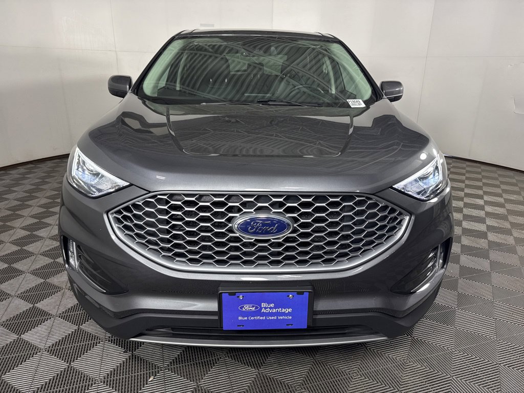 Certified 2024 Ford Edge SEL w/ Convenience Package AWD/4WD image 3