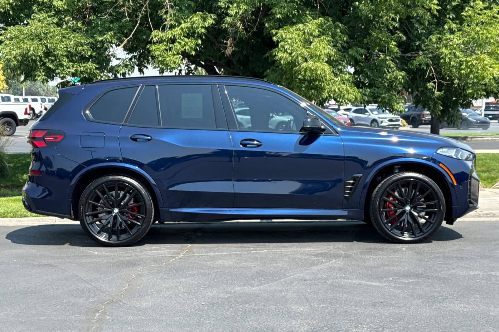 Used 2026 BMW X5 M60i AWD/4WD image 8