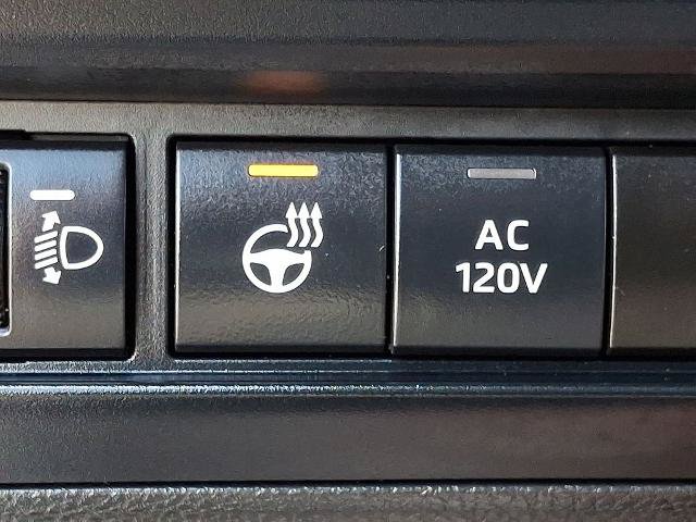 Used 2023 Toyota Tundra Limited w/ Power Package AWD/4WD image 28