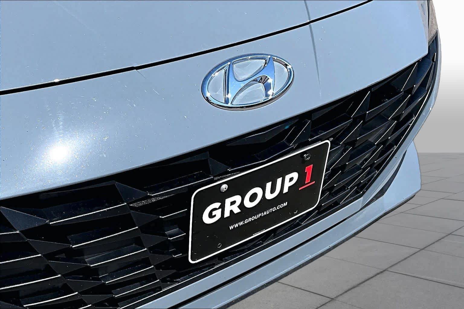 Used 2023 Hyundai Elantra SEL FWD image 30