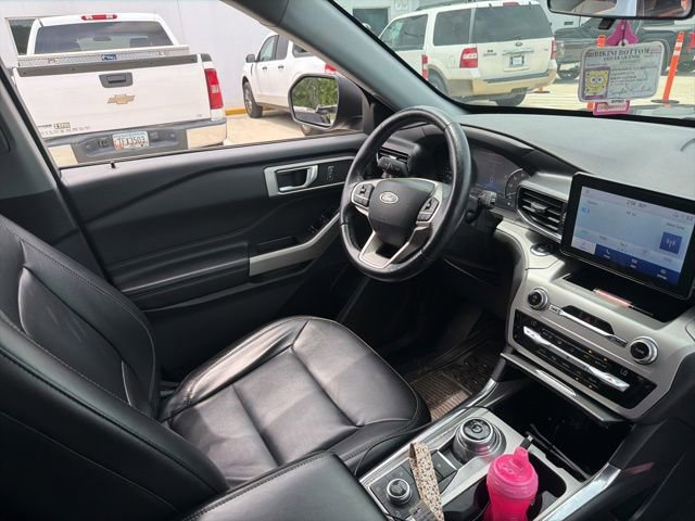 Certified 2021 Ford Explorer XLT w/ Equipment Group 202A AWD/4WD image 68