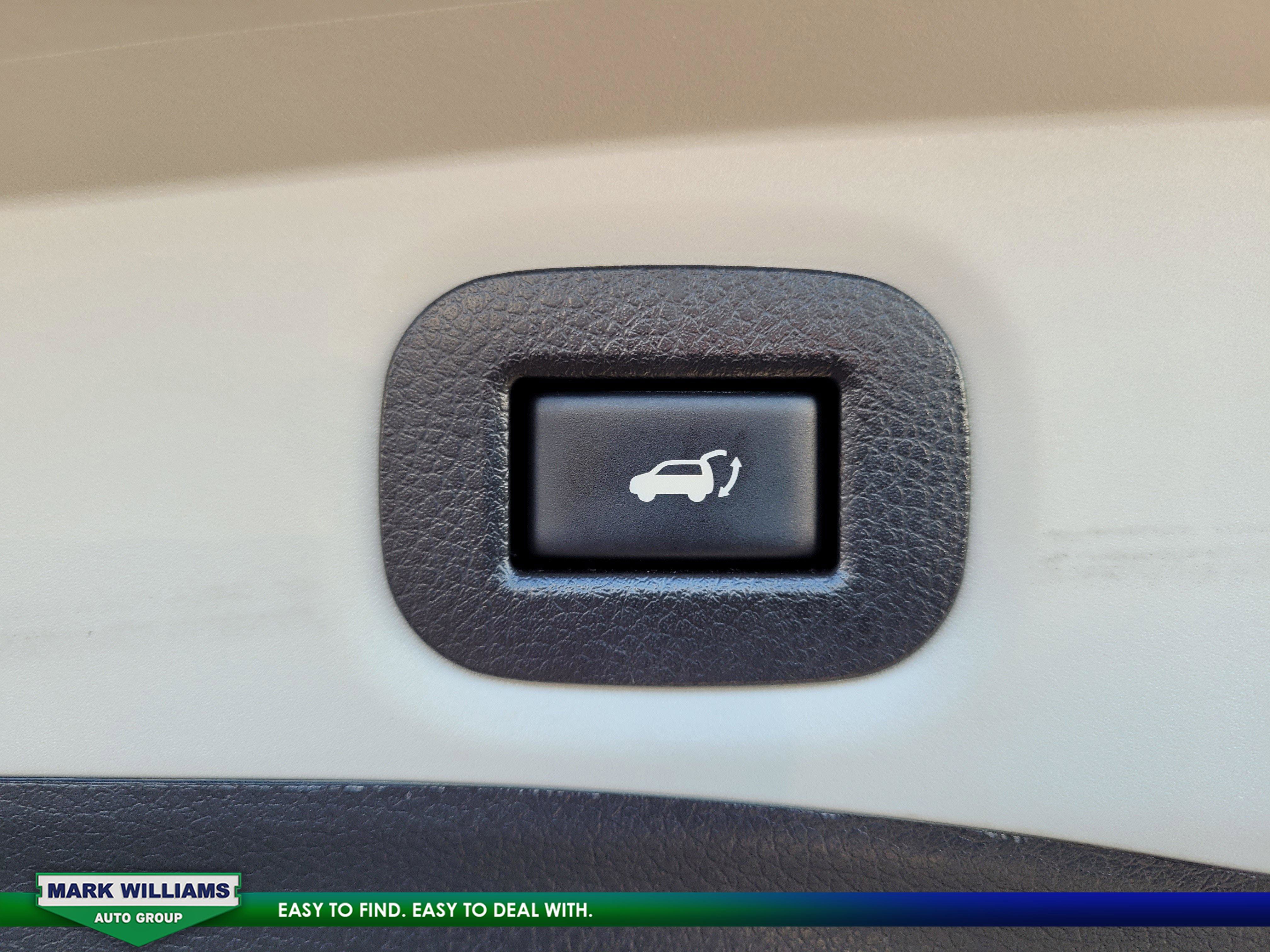 Used 2019 Nissan Rogue SL w/ Premium Package image 32