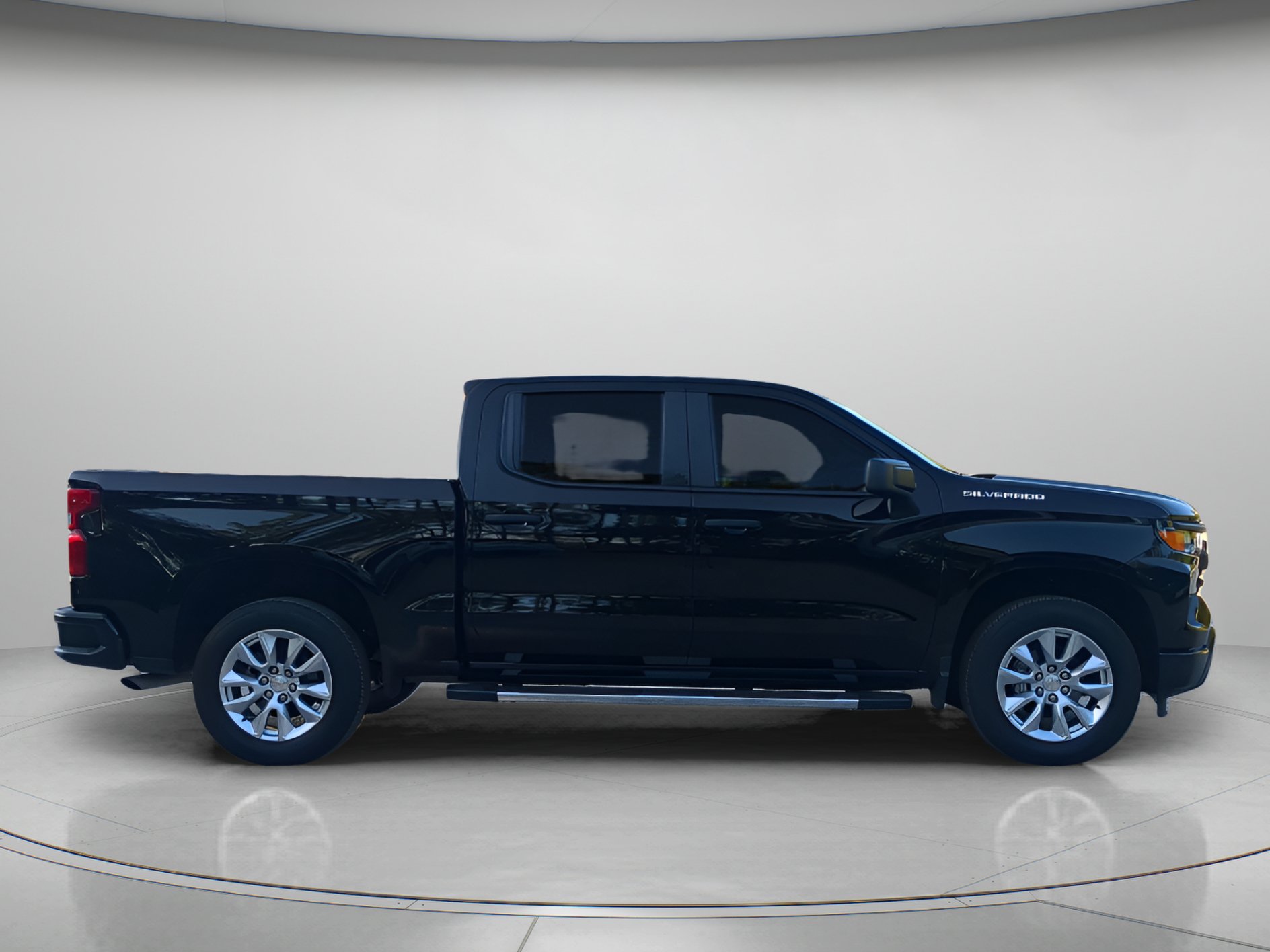 Used 2024 Chevrolet Silverado 1500 Custom RWD image 39