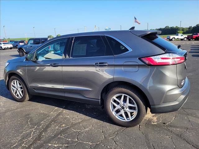 Certified 2023 Ford Edge SEL w/ Convenience Package AWD/4WD image 9