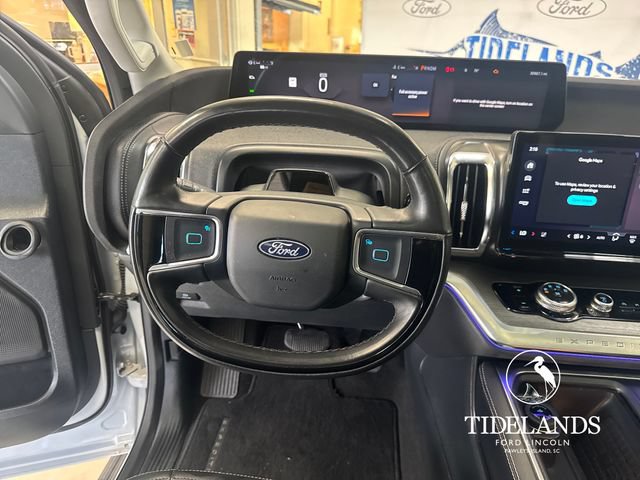 Certified 2025 Ford Expedition Platinum AWD/4WD image 17
