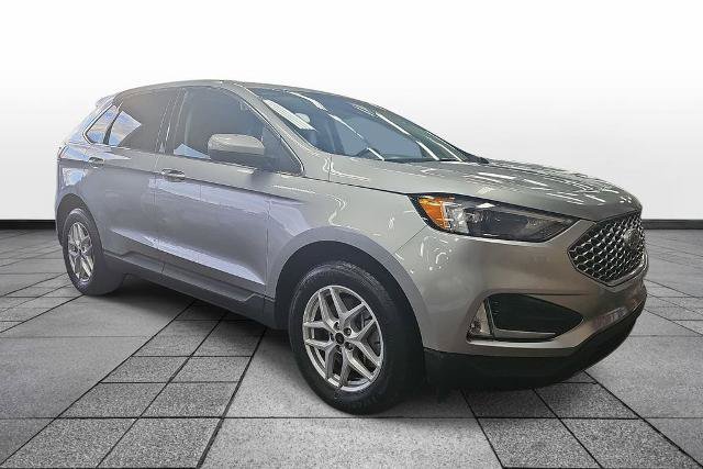 Certified 2023 Ford Edge SEL w/ Convenience Package AWD/4WD image 3