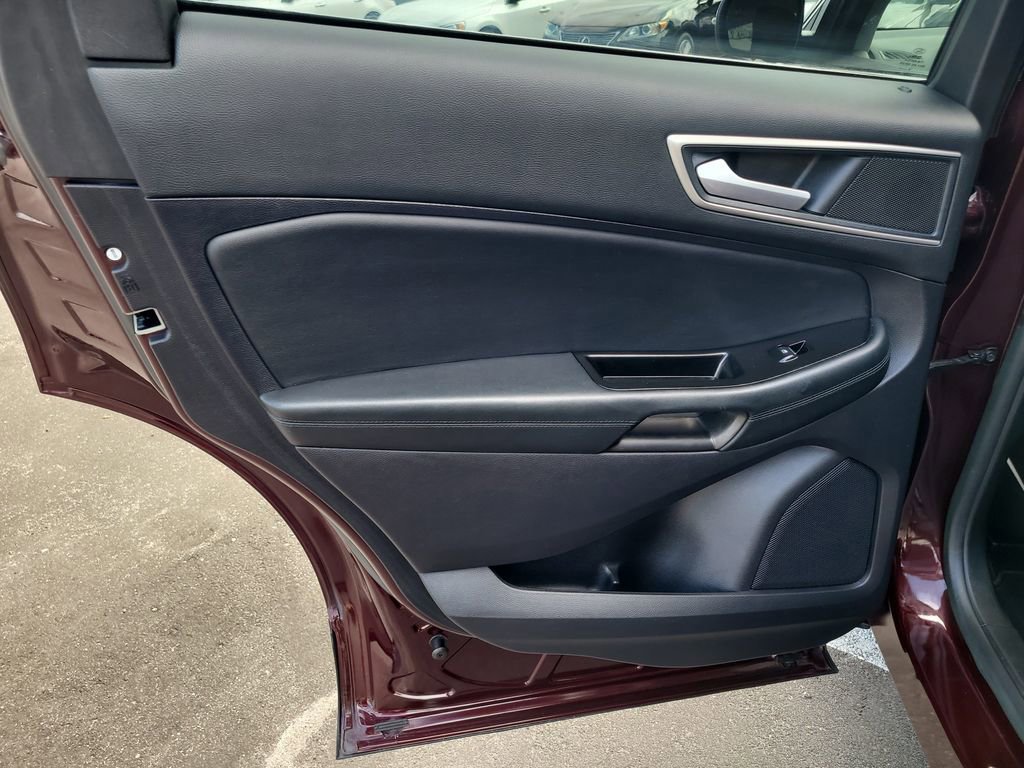 Certified 2019 Ford Edge SEL w/ Equipment Group 201A image 10