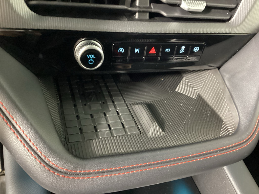 Certified 2025 Ford Explorer ST AWD/4WD image 30