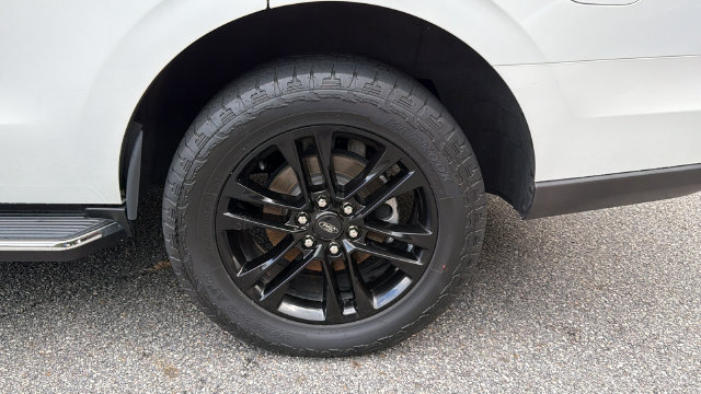 Certified 2023 Ford Expedition XLT RWD image 24