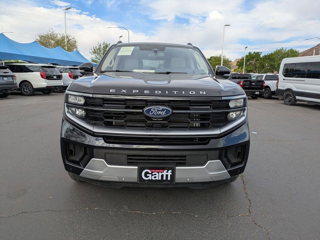 Certified 2025 Ford Expedition Platinum AWD/4WD image 11