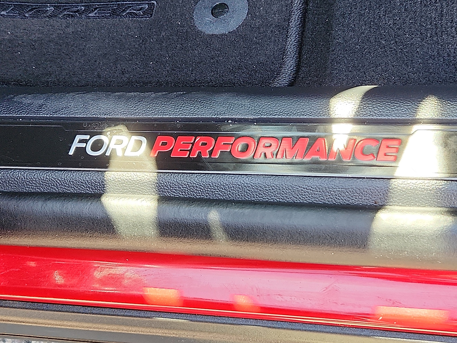 Certified 2025 Ford Explorer ST w/ Sun And Sound Package AWD/4WD image 16