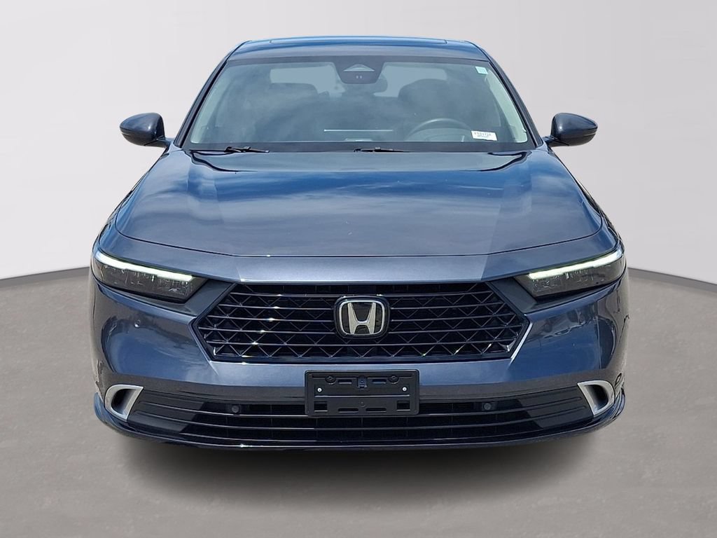 Used 2025 Honda Accord Touring image 2