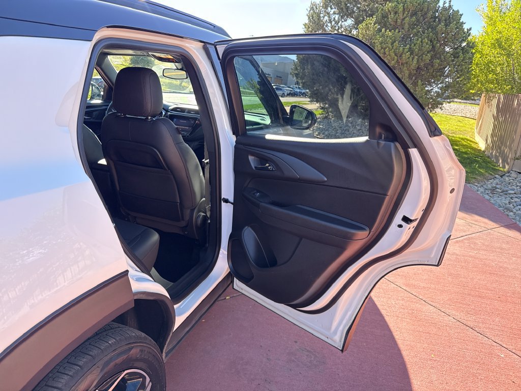 Used 2021 Chevrolet TrailBlazer RS w/ Technology Package AWD/4WD image 24