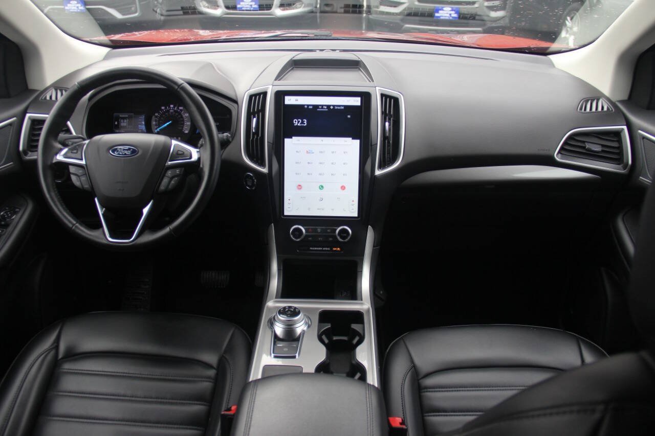 Certified 2024 Ford Edge SEL AWD/4WD image 14