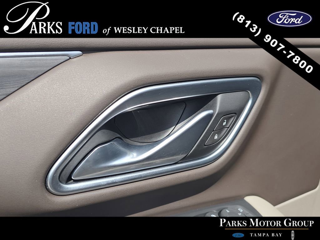 Used 2021 GMC Yukon SLT w/ SLT Luxury Plus Package AWD/4WD image 18