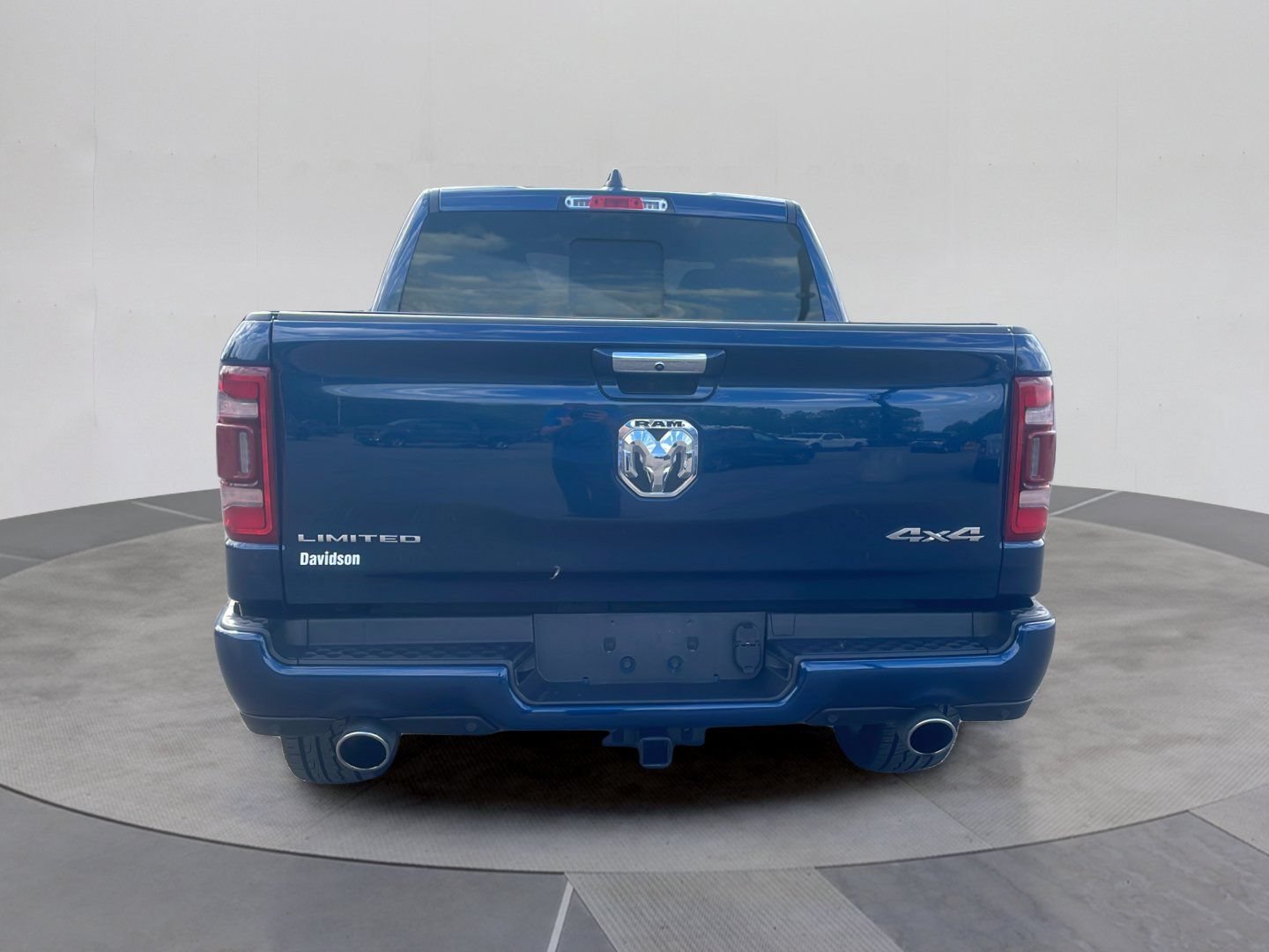 Used 2022 RAM 1500 Limited w/ Body-Colour Bumper Group AWD/4WD image 5
