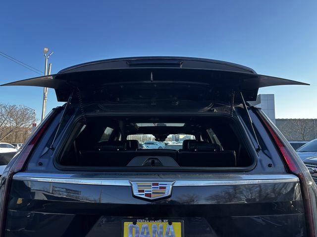 Used 2022 Cadillac Escalade Premium Luxury image 43