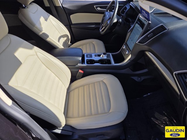 Certified 2024 Ford Edge SEL w/ Convenience Package AWD/4WD image 16