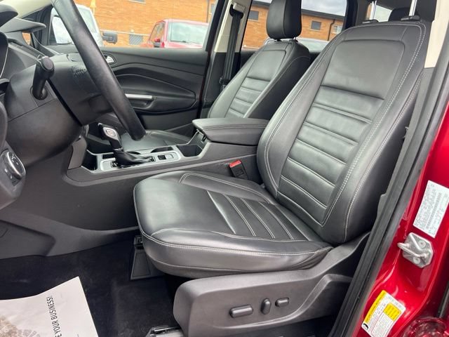 Certified 2019 Ford Escape SEL FWD image 17