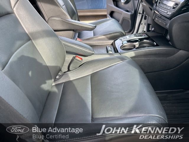 Used 2017 Honda Pilot Touring image 43