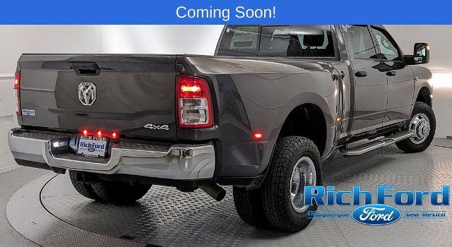 Used 2024 RAM 3500 Tradesman w/ Chrome Appearance Group AWD/4WD image 3