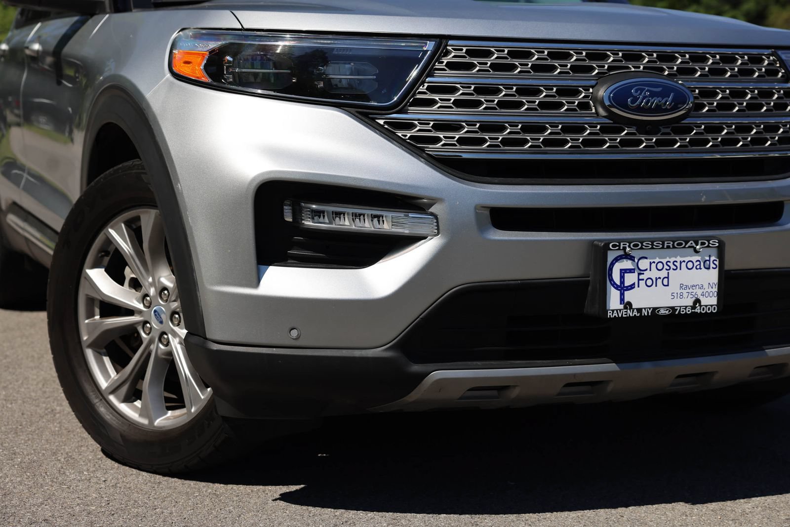 Certified 2023 Ford Explorer Limited w/ Limited Technology Package AWD/4WD image 36