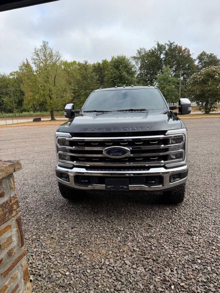 Certified 2025 Ford F250 King Ranch w/ Tremor Off-Road Package AWD/4WD image 4