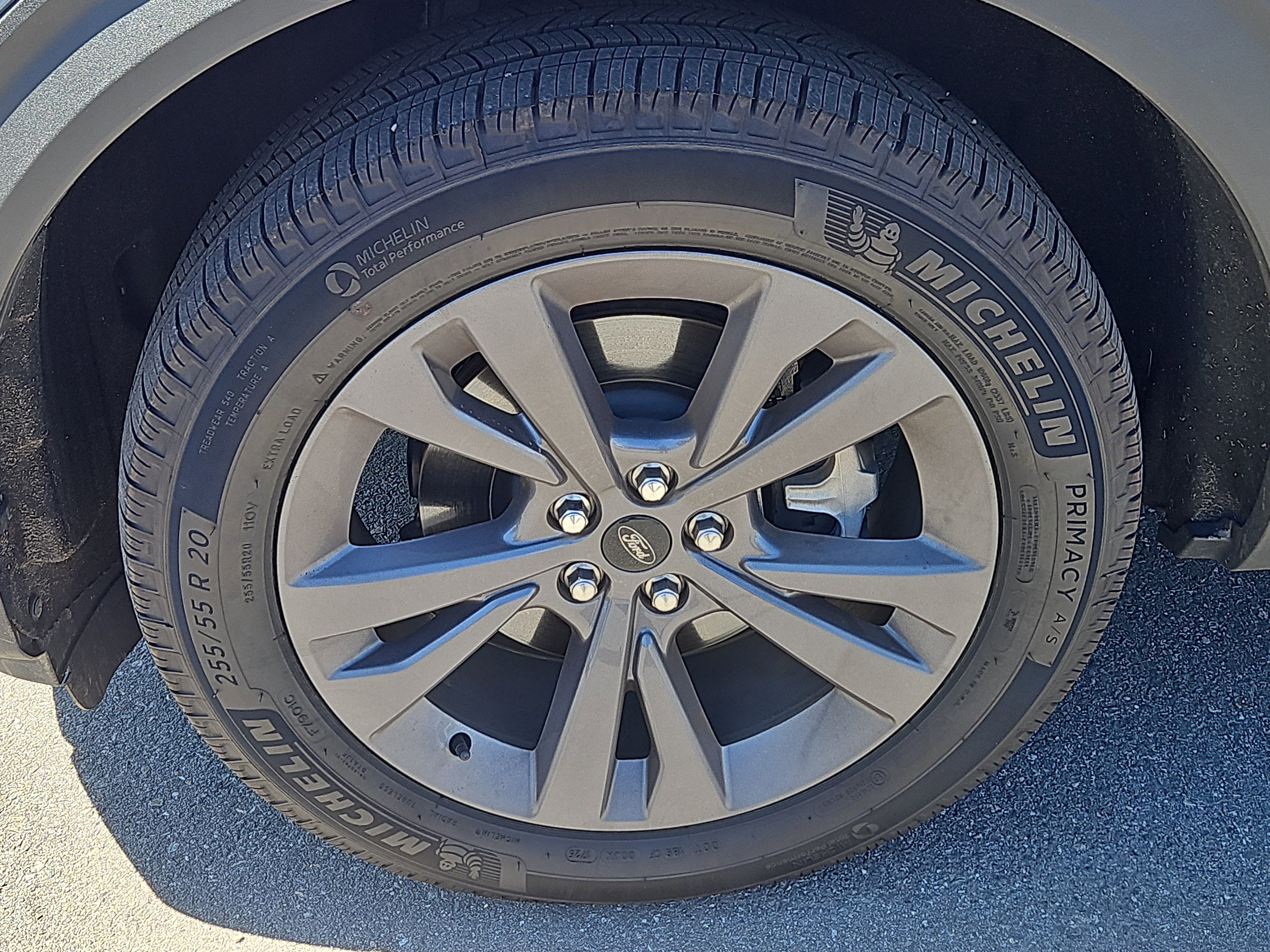 Certified 2025 Ford Explorer Active w/ Active Comfort Package AWD/4WD image 7