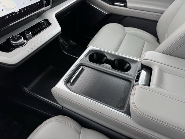 Certified 2025 Ford Expedition Max Active image 31