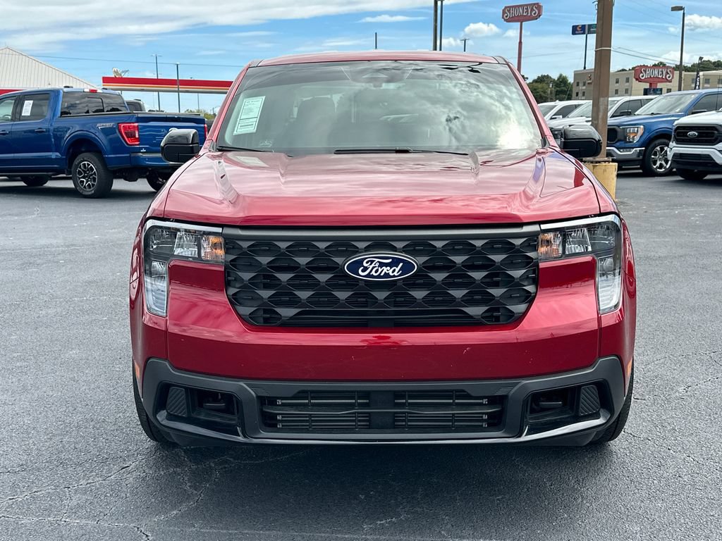 Certified 2025 Ford Maverick XLT w/ XLT Luxury Package AWD/4WD image 2