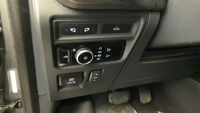 Certified 2023 Ford F150 Platinum w/ Equipment Group 701A High AWD/4WD image 15