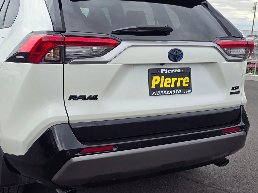 Used 2021 Toyota RAV4 XSE image 7