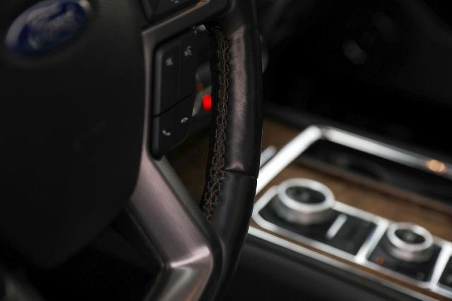 Certified 2021 Ford Expedition Platinum image 30