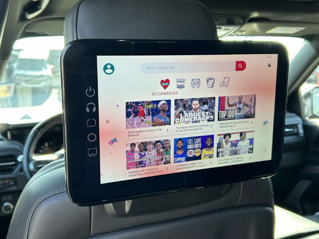 Used 2025 GMC Yukon AT4 Ultimate AWD/4WD image 13