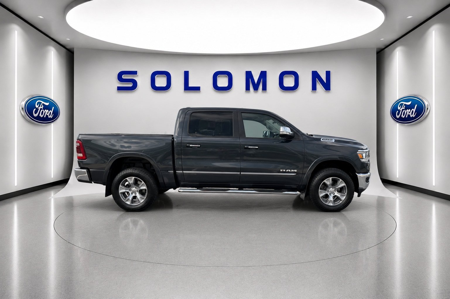 Used 2021 RAM 1500 Laramie AWD/4WD image 4