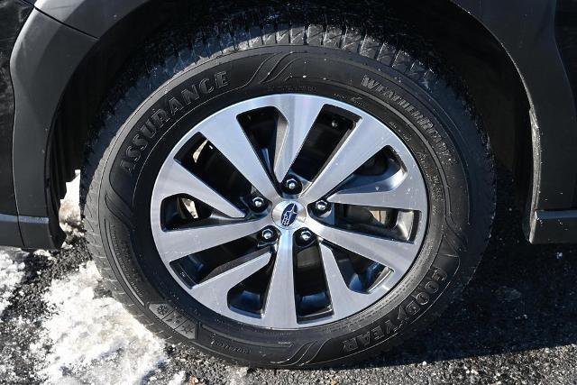 Used 2024 Subaru Outback Premium image 14