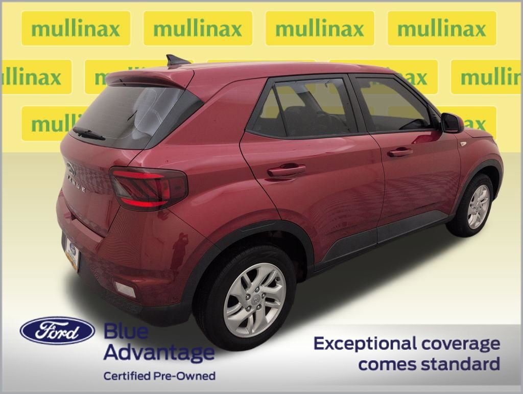 Used 2021 Hyundai Venue SE image 5