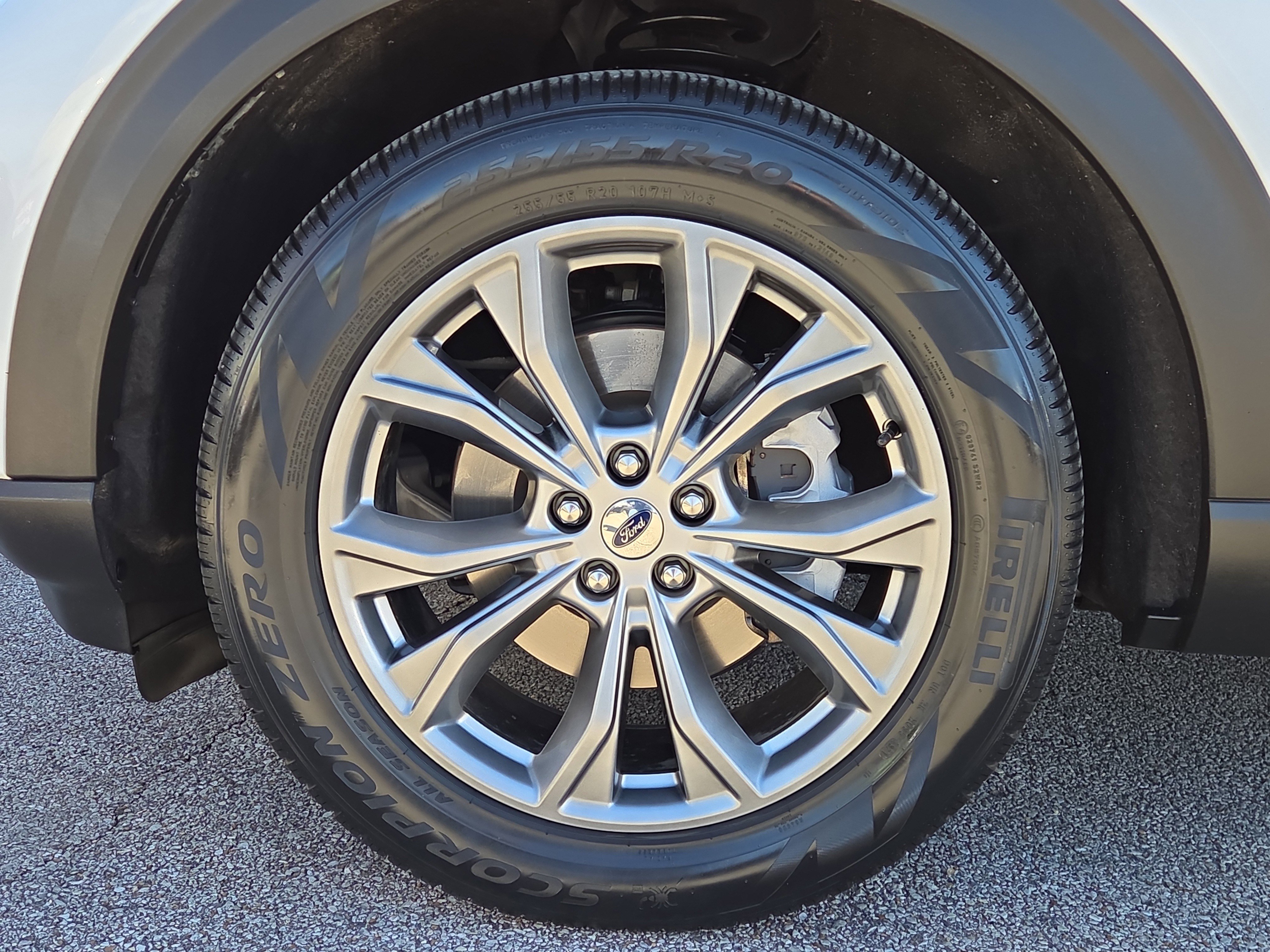 Certified 2022 Ford Explorer XLT w/ Equipment Group 202A image 9