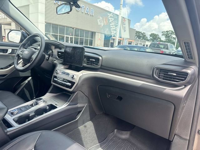 Certified 2023 Ford Explorer XLT w/ Equipment Group 202A AWD/4WD image 20