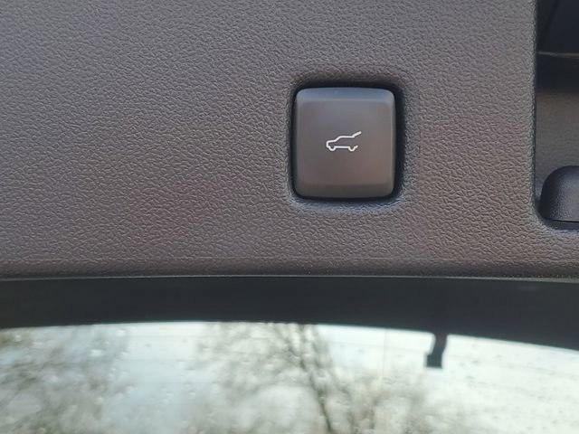 Certified 2024 Ford Escape ST-Line w/ Tech Pack #1 image 9