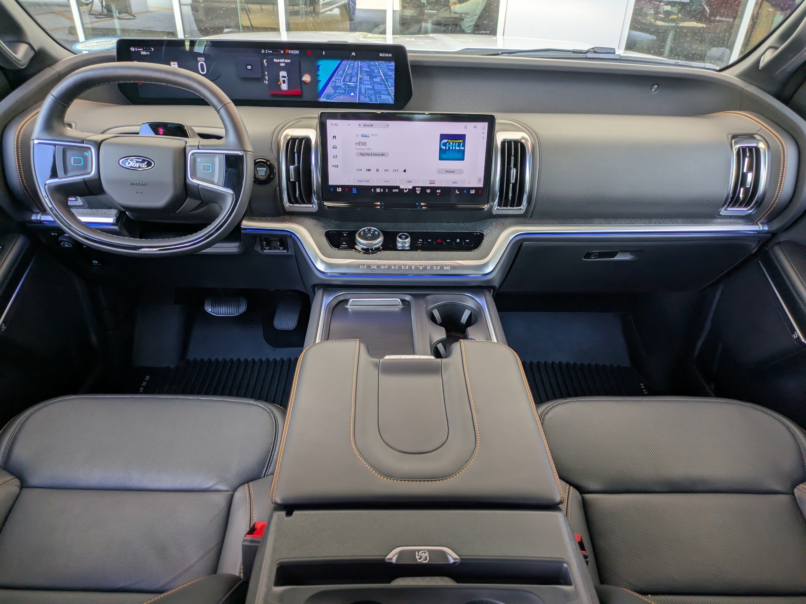 Certified 2025 Ford Expedition Tremor AWD/4WD image 17