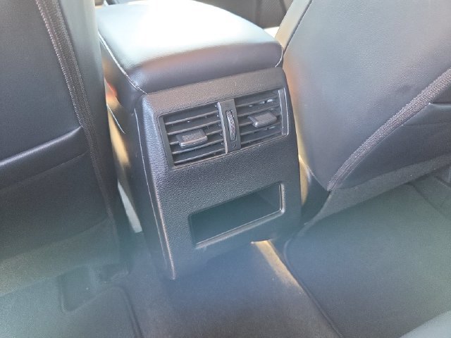 Used 2023 Mitsubishi Outlander SE AWD/4WD image 26