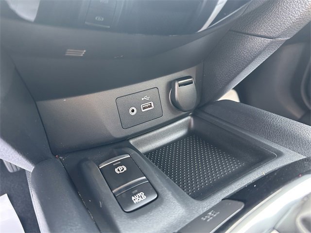 Used 2019 Nissan Rogue SV w/ Premium Package image 25