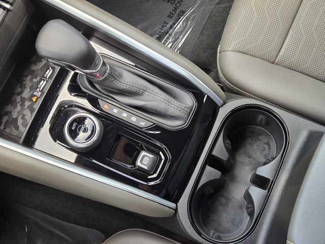 Used 2024 Chevrolet Colorado ZR2 w/ ZR2 Convenience Package III image 19