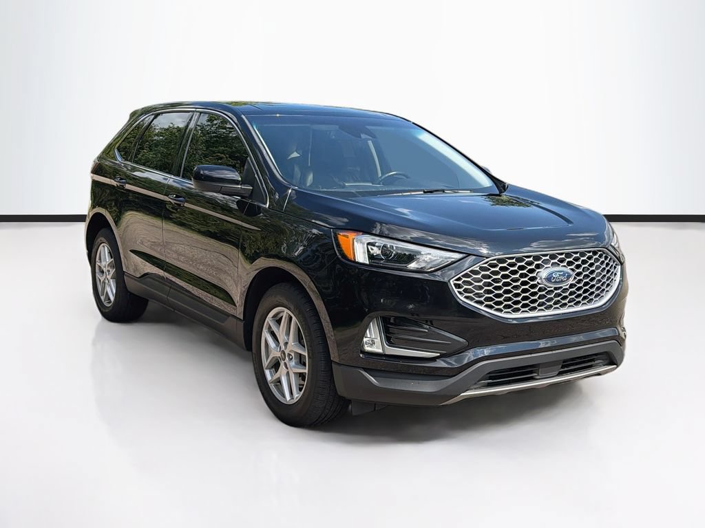 Certified 2023 Ford Edge SEL w/ Convenience Package AWD/4WD image 3
